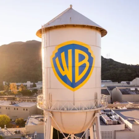 Justiça dos EUA atende Estados e suspende por 2 semanas fusão entre Paramount e Warner