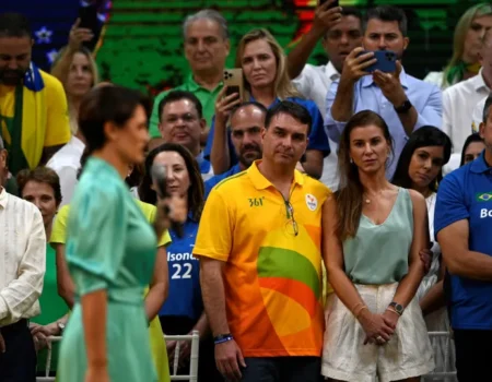 Valdemar critica Flávio e Michelle por episódios envolvendo Vorcaro