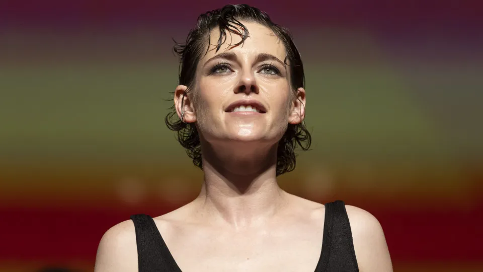Kristen Stewart diz que viveu