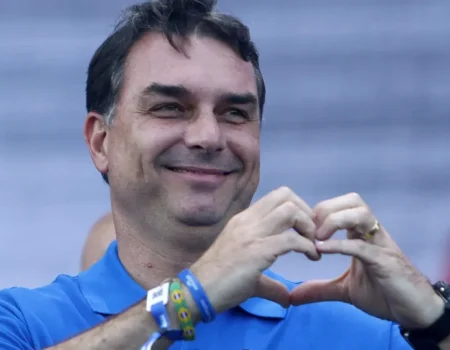 Genial/Quaest: 57% dizem que conhecem e não votariam em Flávio Bolsonaro