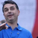 Flávio Bolsonaro diz que não tem relação com Michelle e que não viu vídeo com críticas