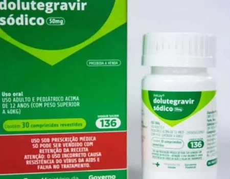 Brasil passa a produzir principal remédio para HIV do SUS