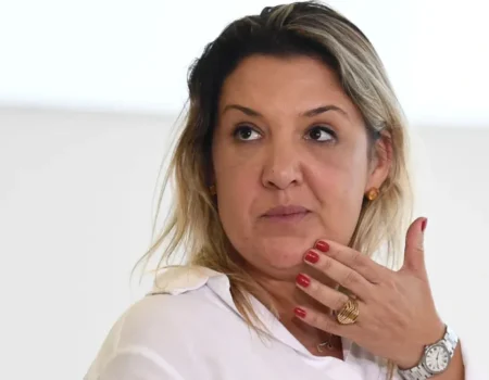 Possível vice de Flávio diz que mulheres de direita não são submissas