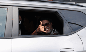 Aos 46 anos, Ronaldinho voltará aos gramados por clube italiano