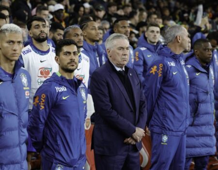 Auxiliares de Carlo Ancelotti vão assistir Cruzeiro e Flamengo no Mineirão