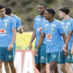Raphinha assume a 10 do Brasil e Endrick veste a 9; veja a numeração completa